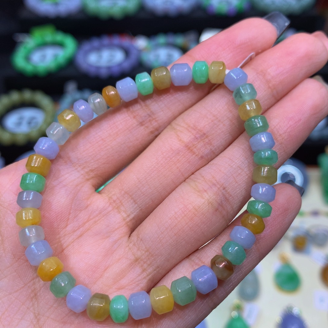 翡翠未镶嵌颈饰翡翠5