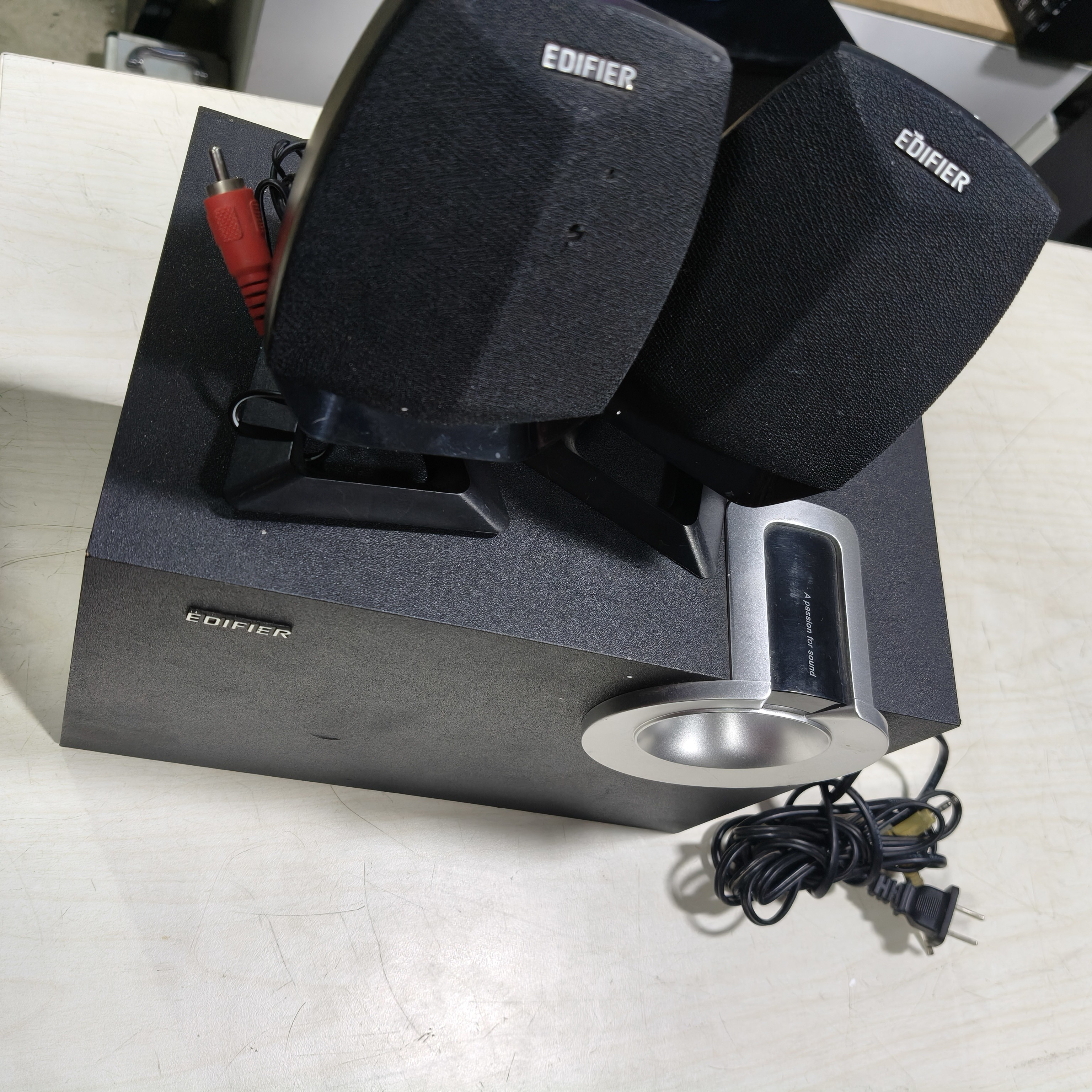 不包邮，正常使用电脑音响一套