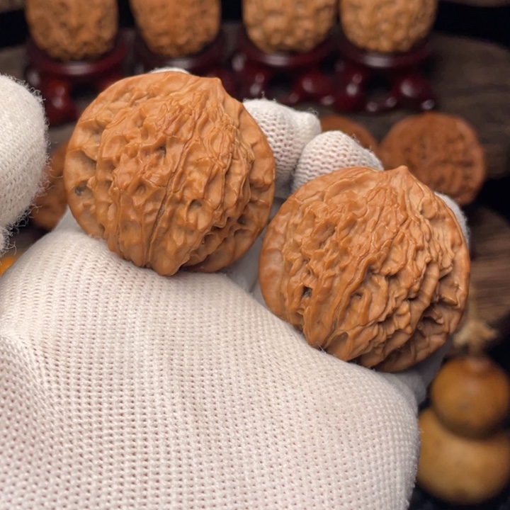 把件文玩核桃秦岭狮子帽37全