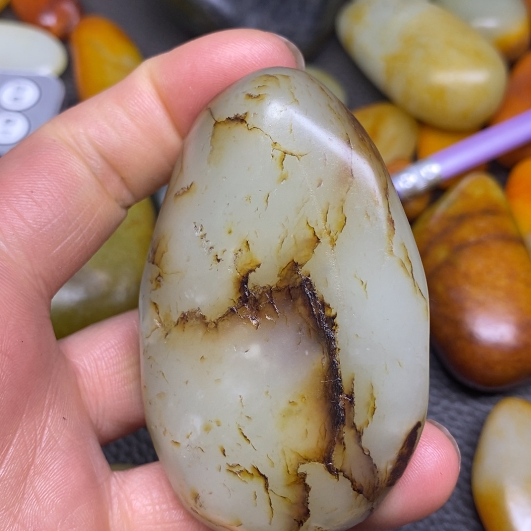 和田玉（糖玉）挂件未镶嵌