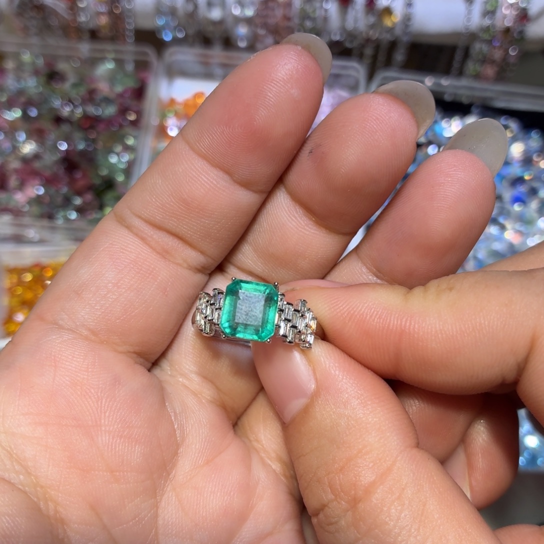 戒指银S925镶嵌祖母绿