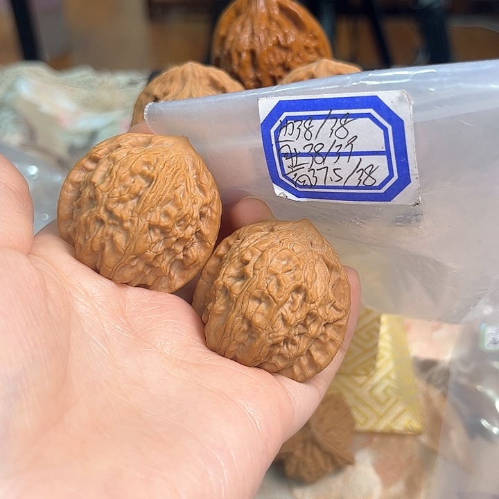 文玩核桃把件罗家沟