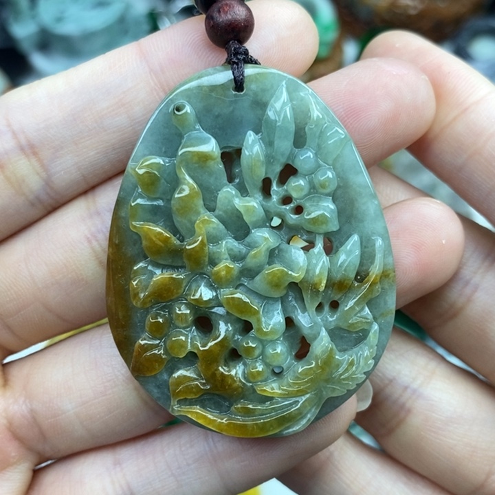 颈饰未镶嵌翡翠吊坠