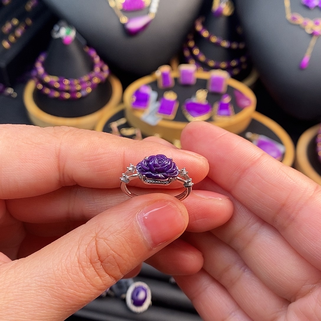 苏纪石（舒俱来）银S925镶嵌戒指