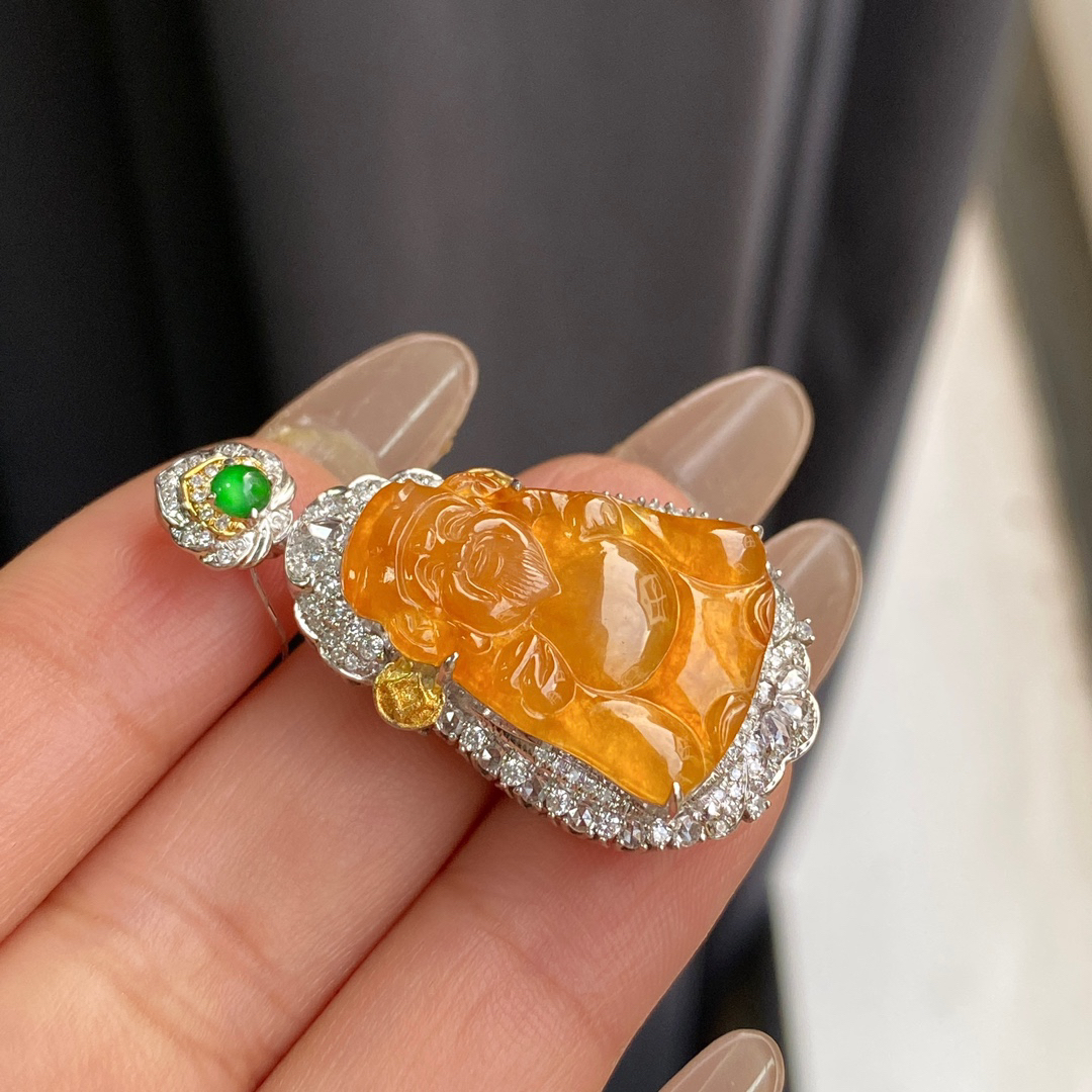 【秋玥家】18K金镶翡翠黄翡财神爷吊坠喜庆百搭