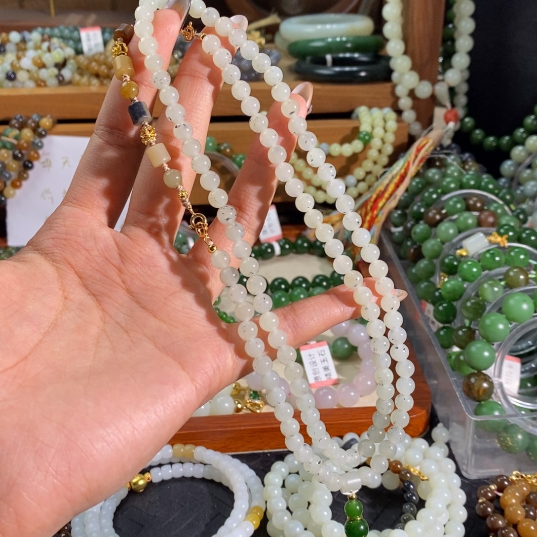 和田玉未镶嵌手链