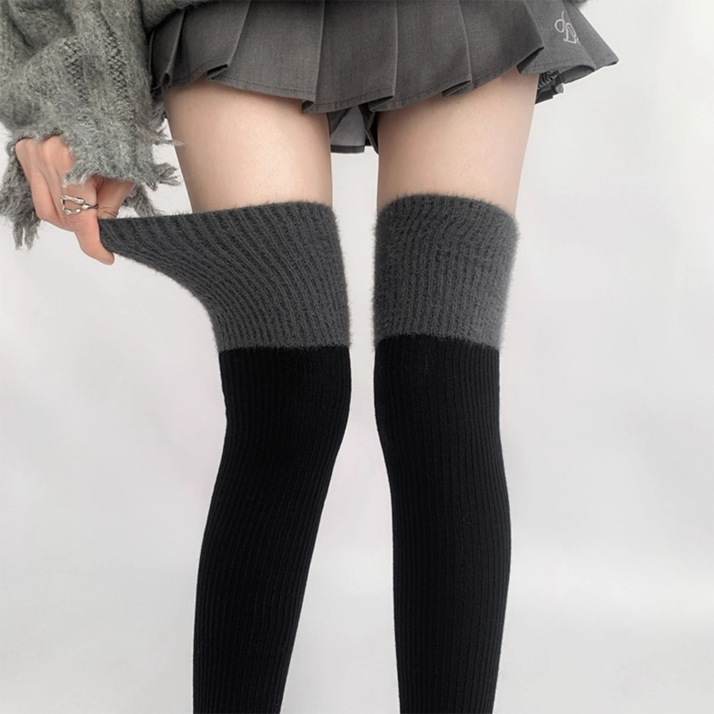 日系甜美少女圣诞节毛球袜子毛绒拼接长筒袜纯欲大腿过膝袜秋冬款