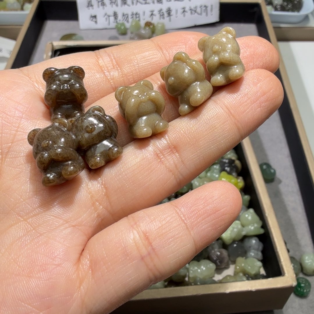 1***℃和田玉未镶嵌珠宝奇石