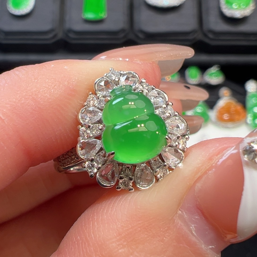 翡翠戒指18K金镶嵌S****果收到货48小时鉴赏期