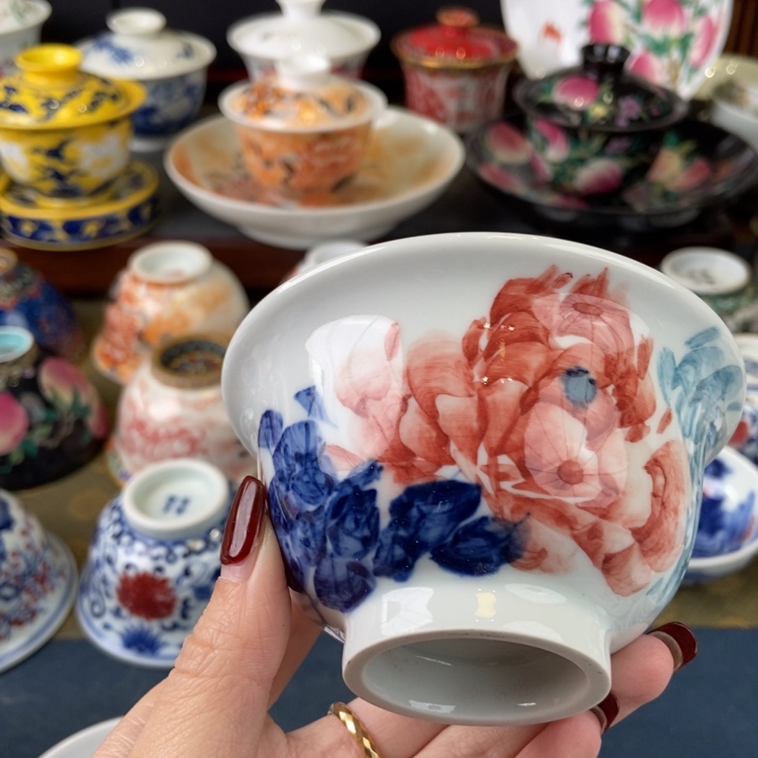 陶瓷艺术家的作品是一