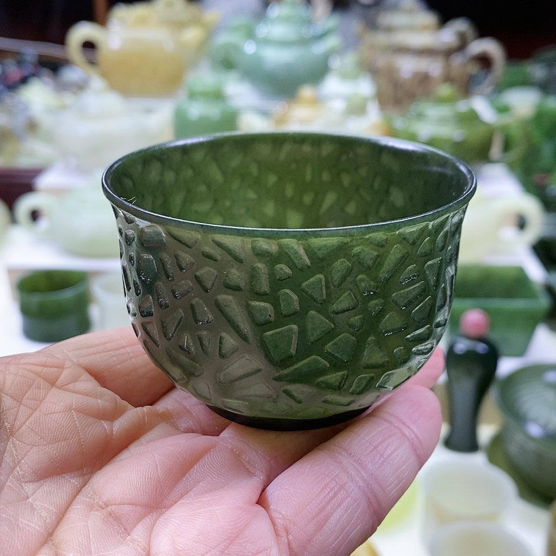 和田玉茶杯未镶嵌