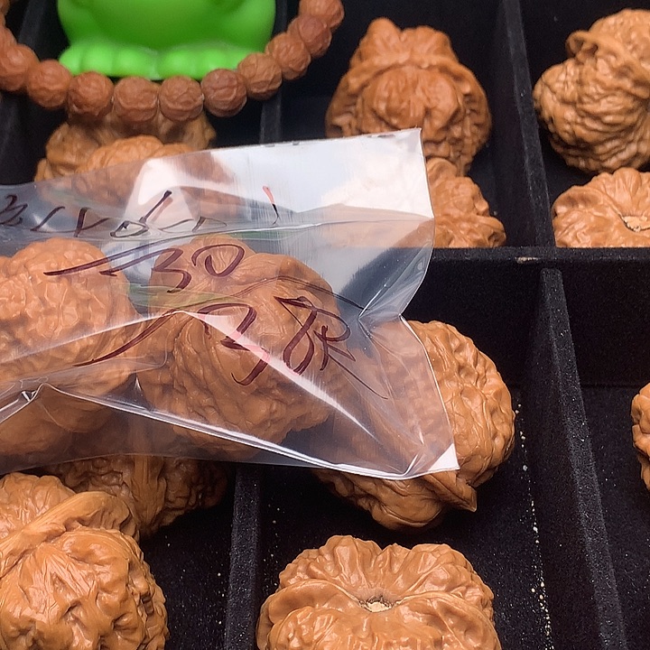 用***1文玩核桃吊坠蛤蟆头