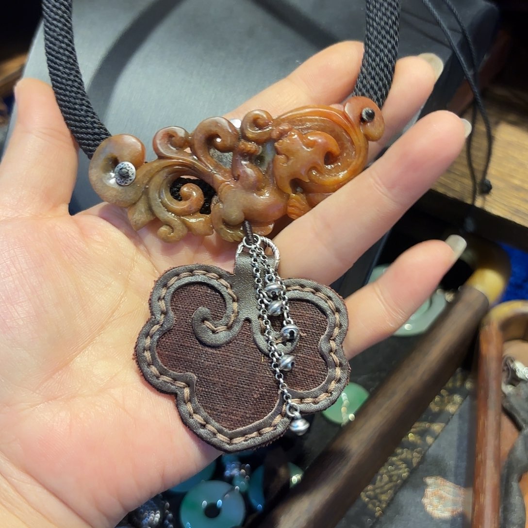 翡翠未镶嵌颈饰原创