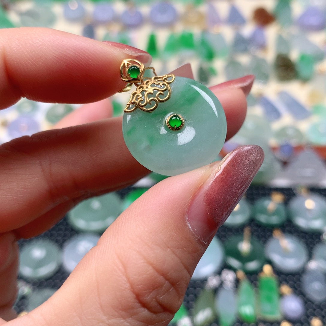 【闪购商品】翡翠18K金镶嵌吊坠(不含链)