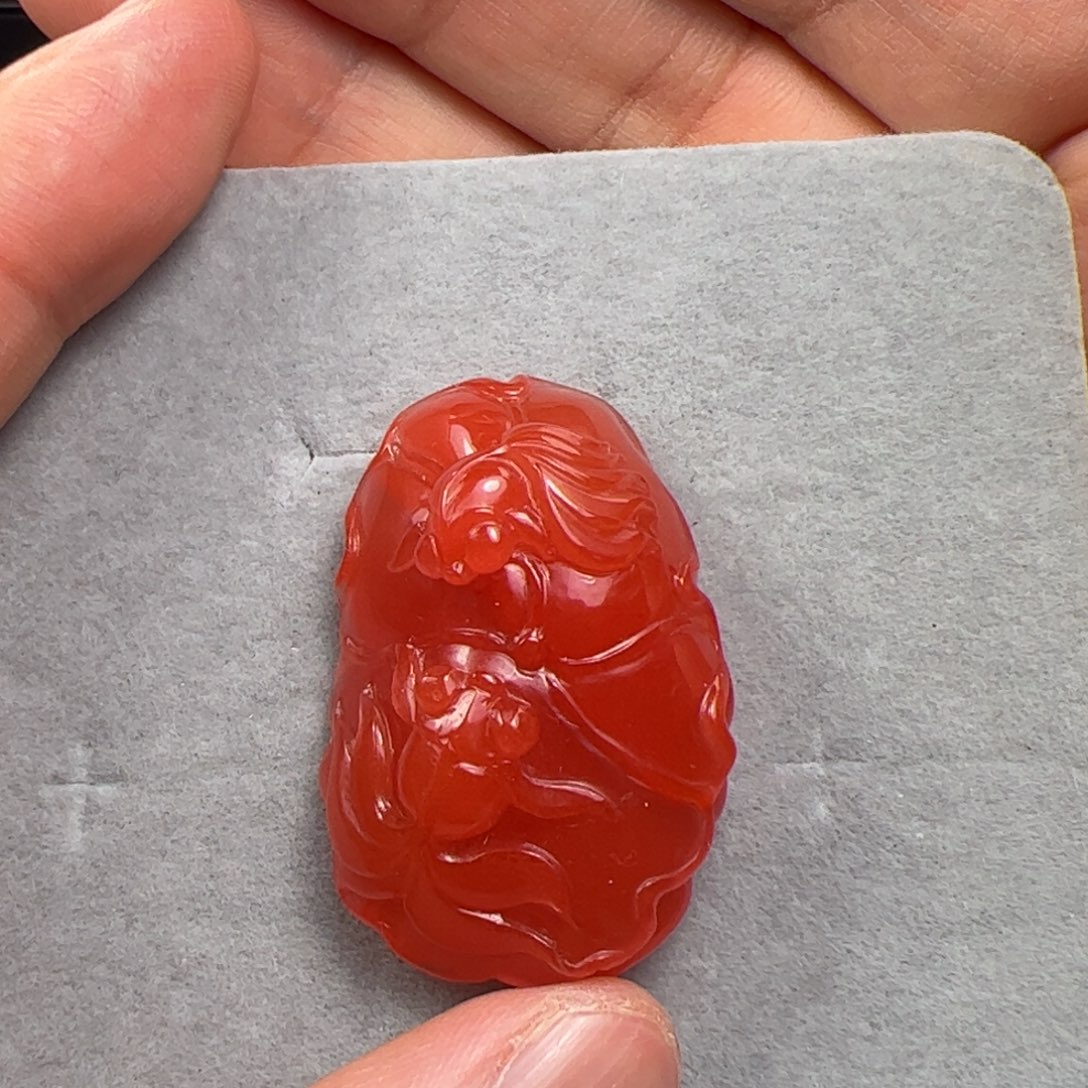 南红玛瑙吊坠未镶嵌