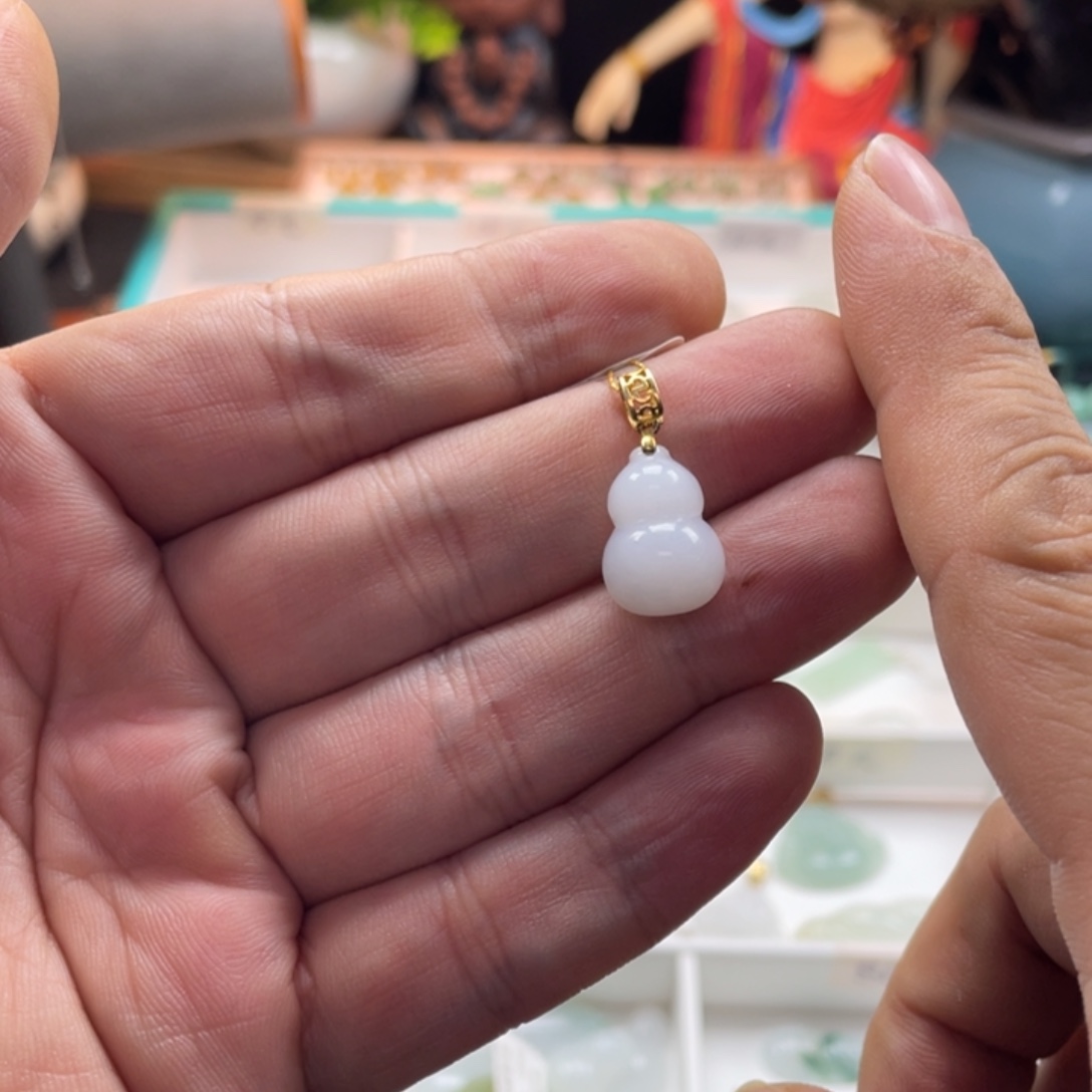 翡翠银S925镶嵌颈饰