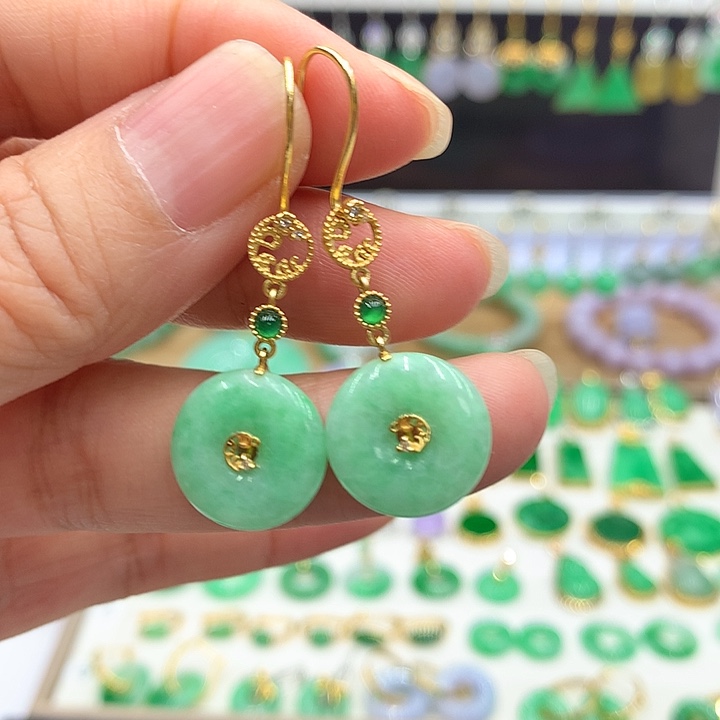 翡翠18K金镶嵌耳饰
