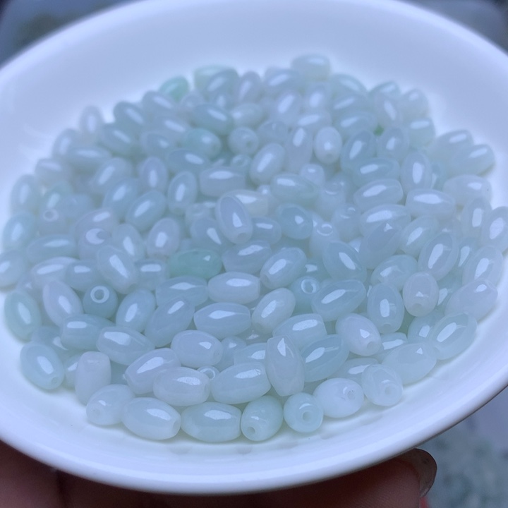 散珠翡翠卡4.5乘7.5冰米珠100个