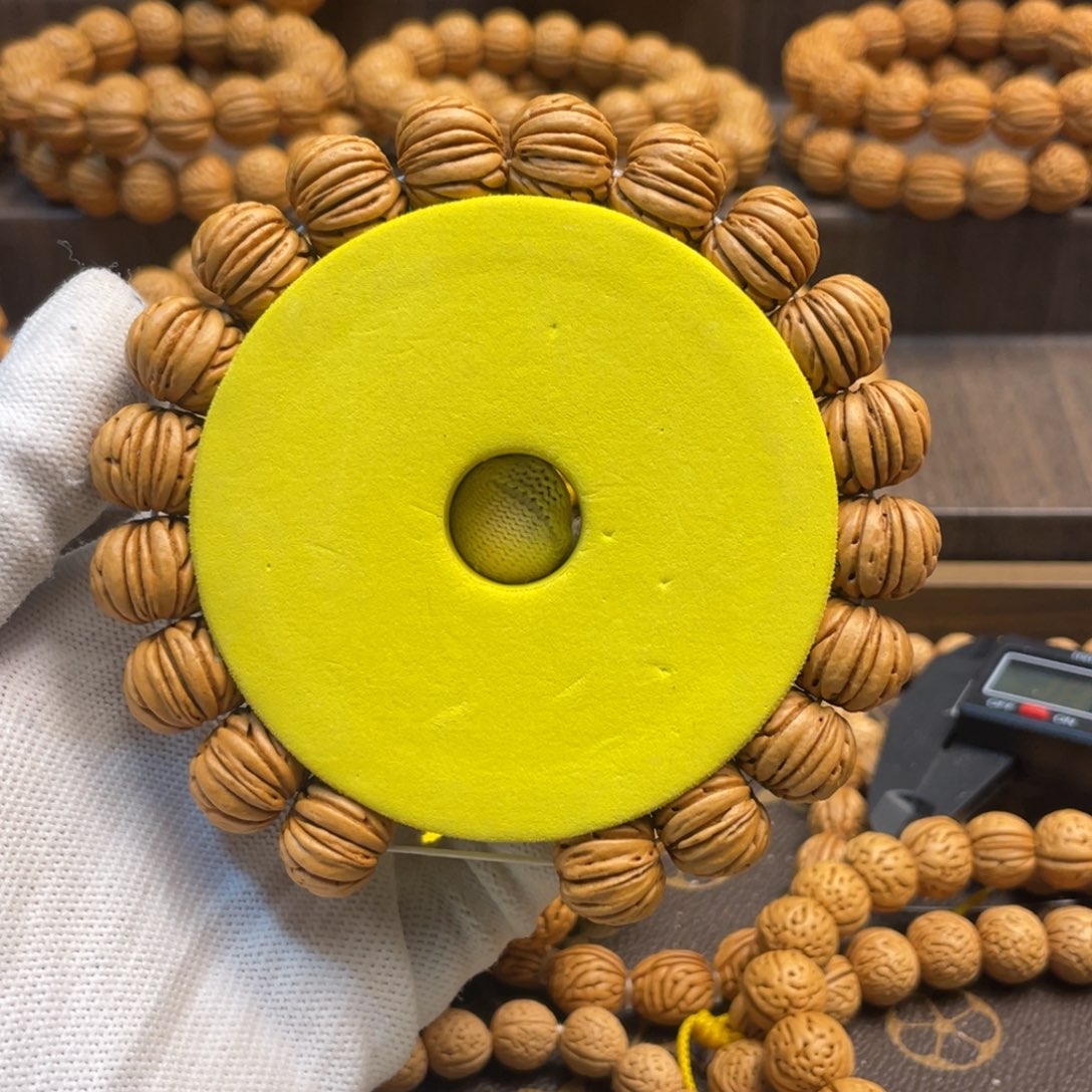 吊坠桃核值**有树王脐中脐精品