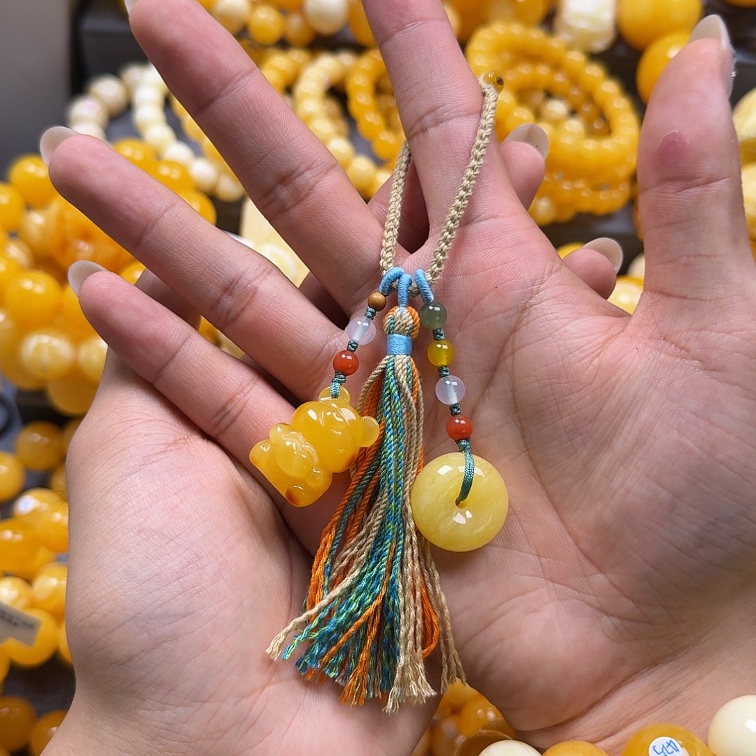 蜜蜡珠宝奇石未镶嵌