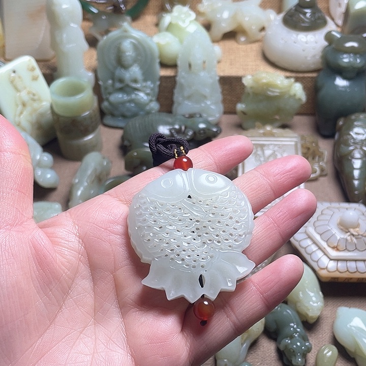 和田玉颈饰未镶嵌