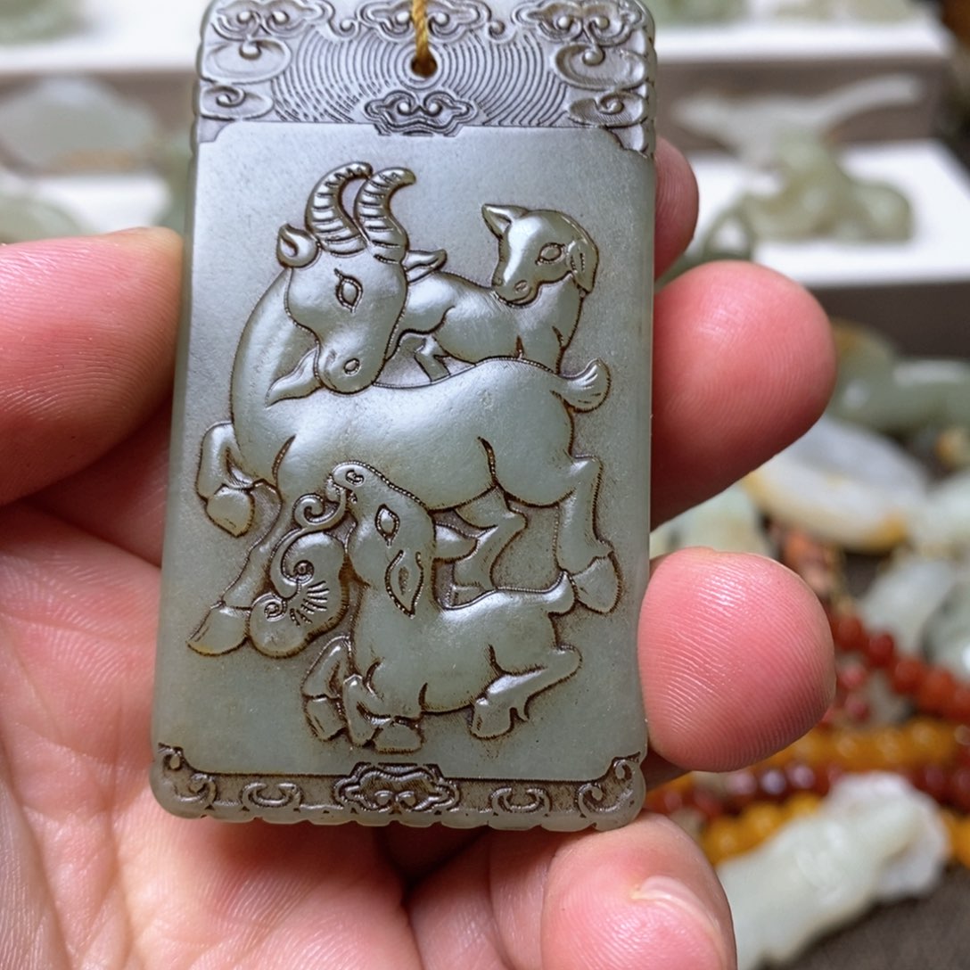 和田玉颈饰未镶嵌用****1