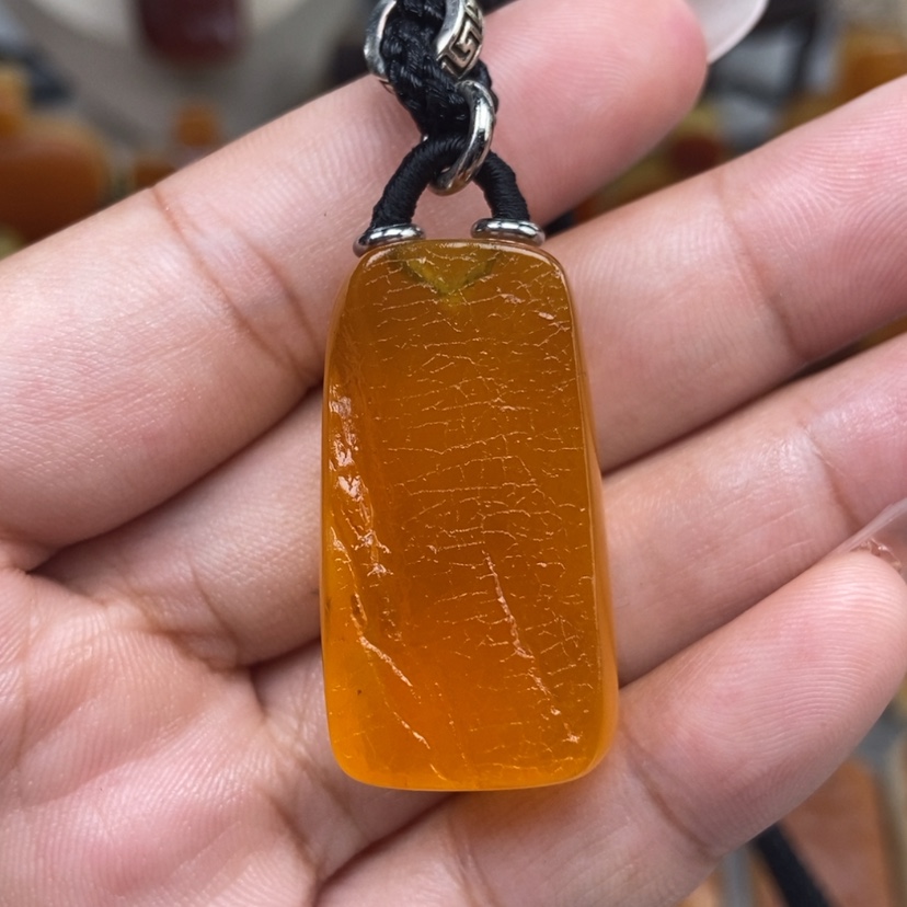 【闪购商品】未镶嵌颈饰琥珀