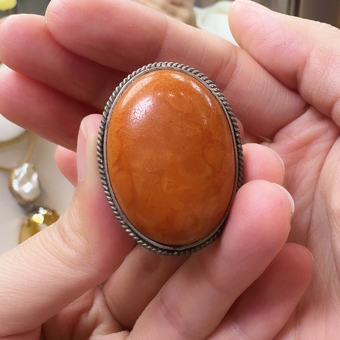 尾***喵琥珀未镶嵌颈饰戒指