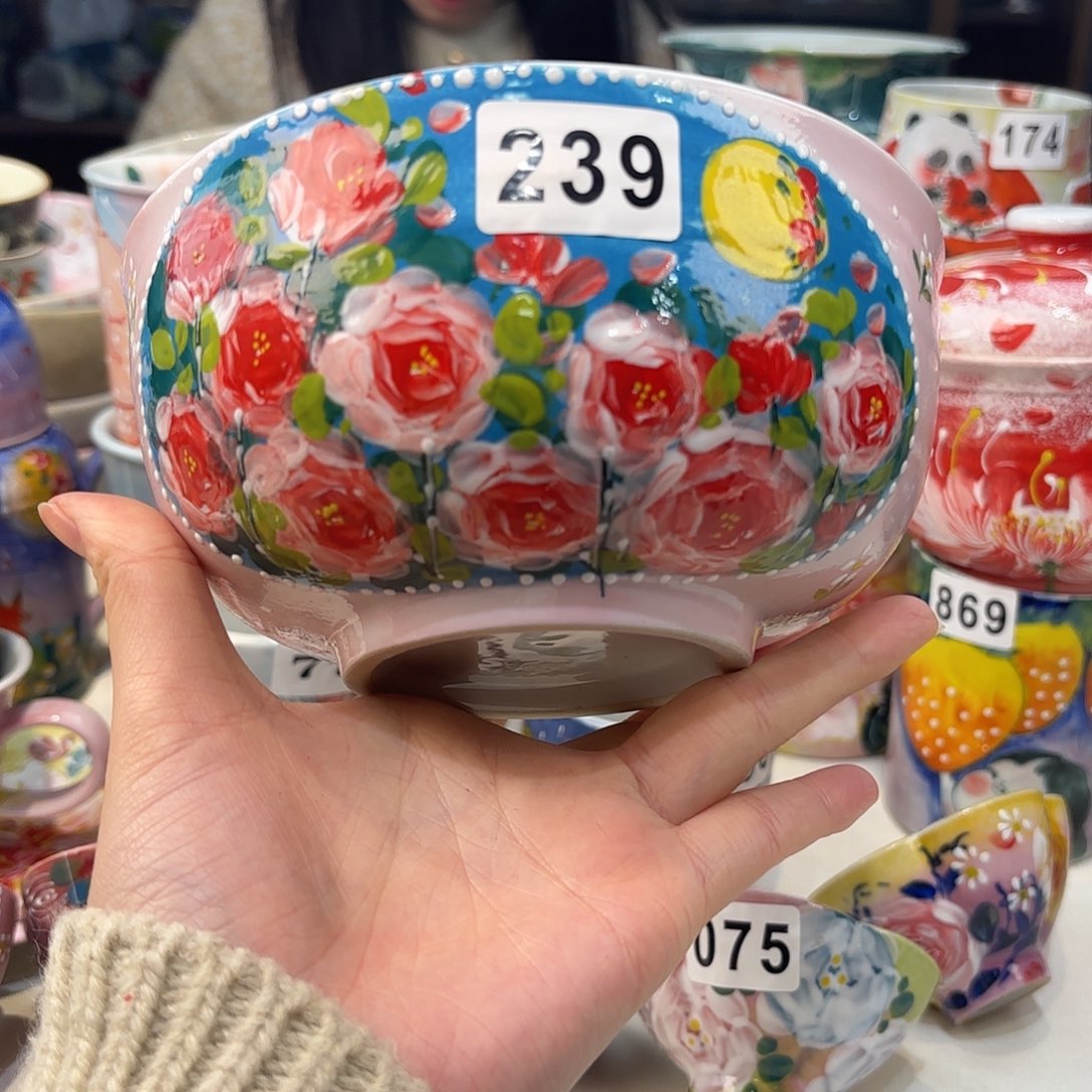 瓷片兔兔好可爱啊我好