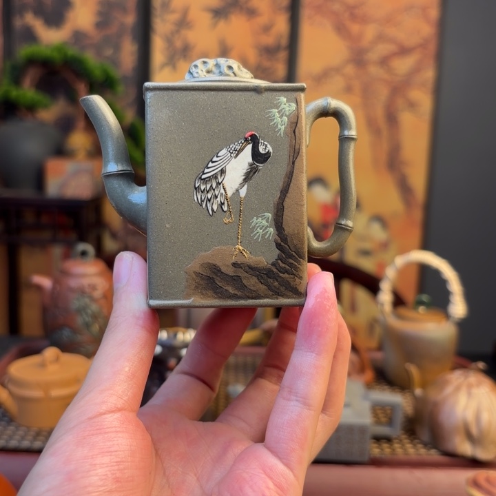 好想要小裙子呜呜小猪抱