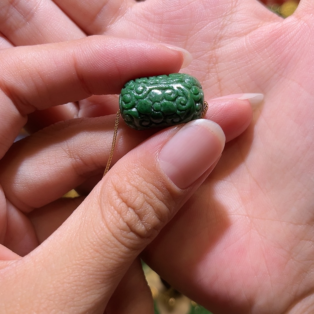 翡翠未镶嵌颈饰翡翠