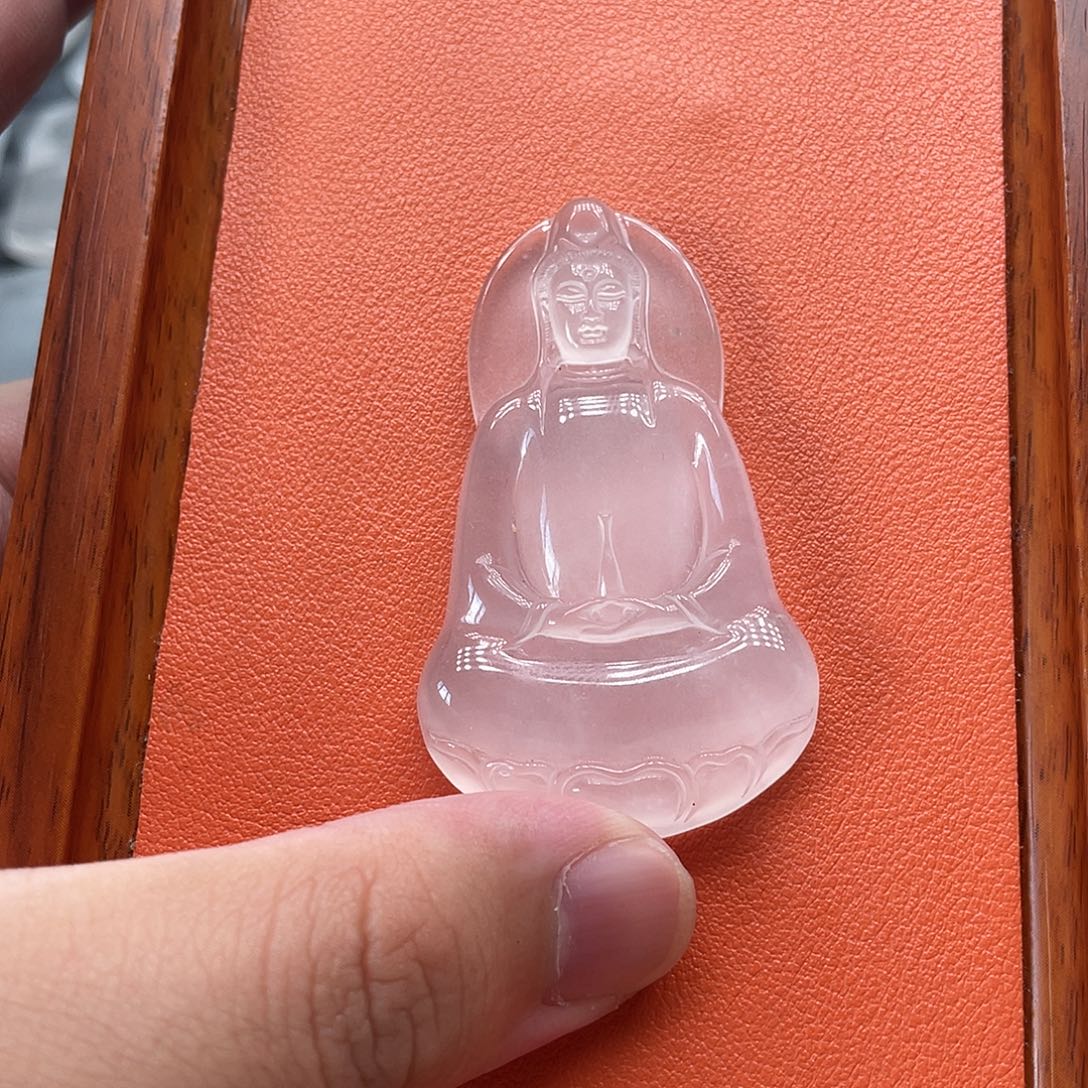 行***豹吊坠(赠链)未镶嵌石英质玉