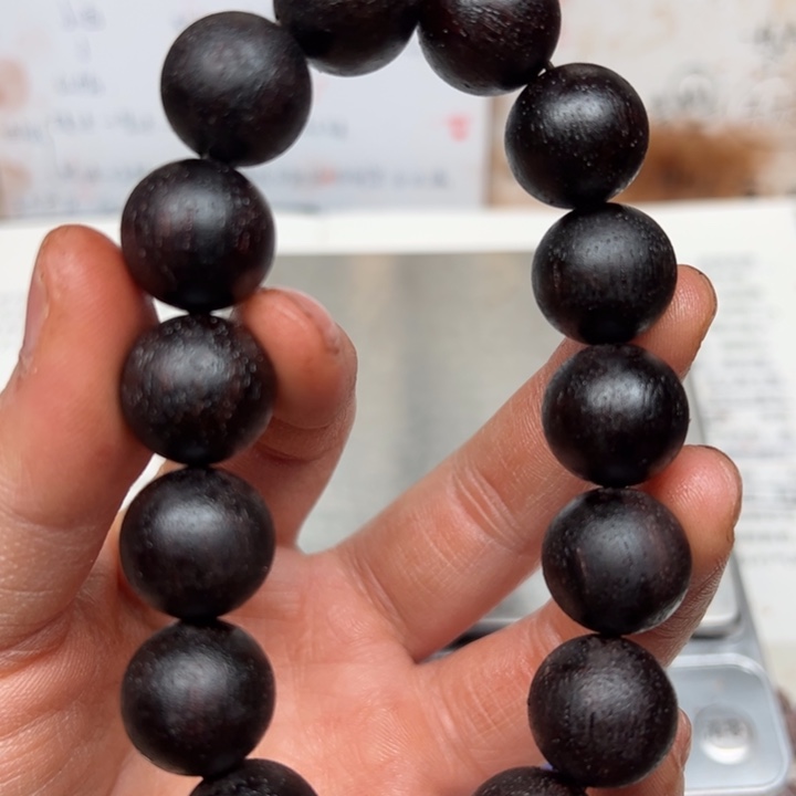 藤类降真香15红黑油结晶