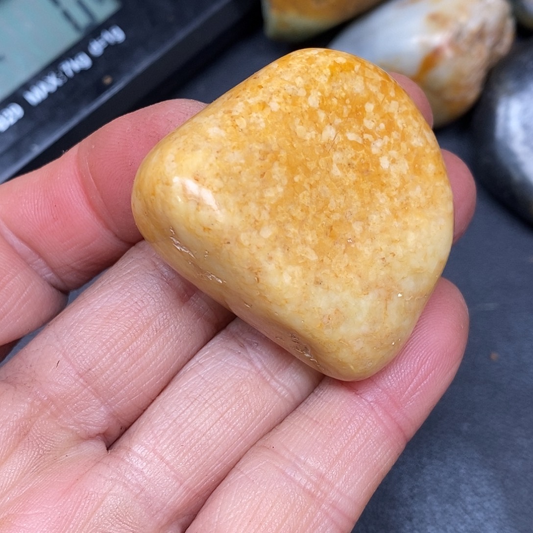 和田玉未镶嵌珠宝奇石