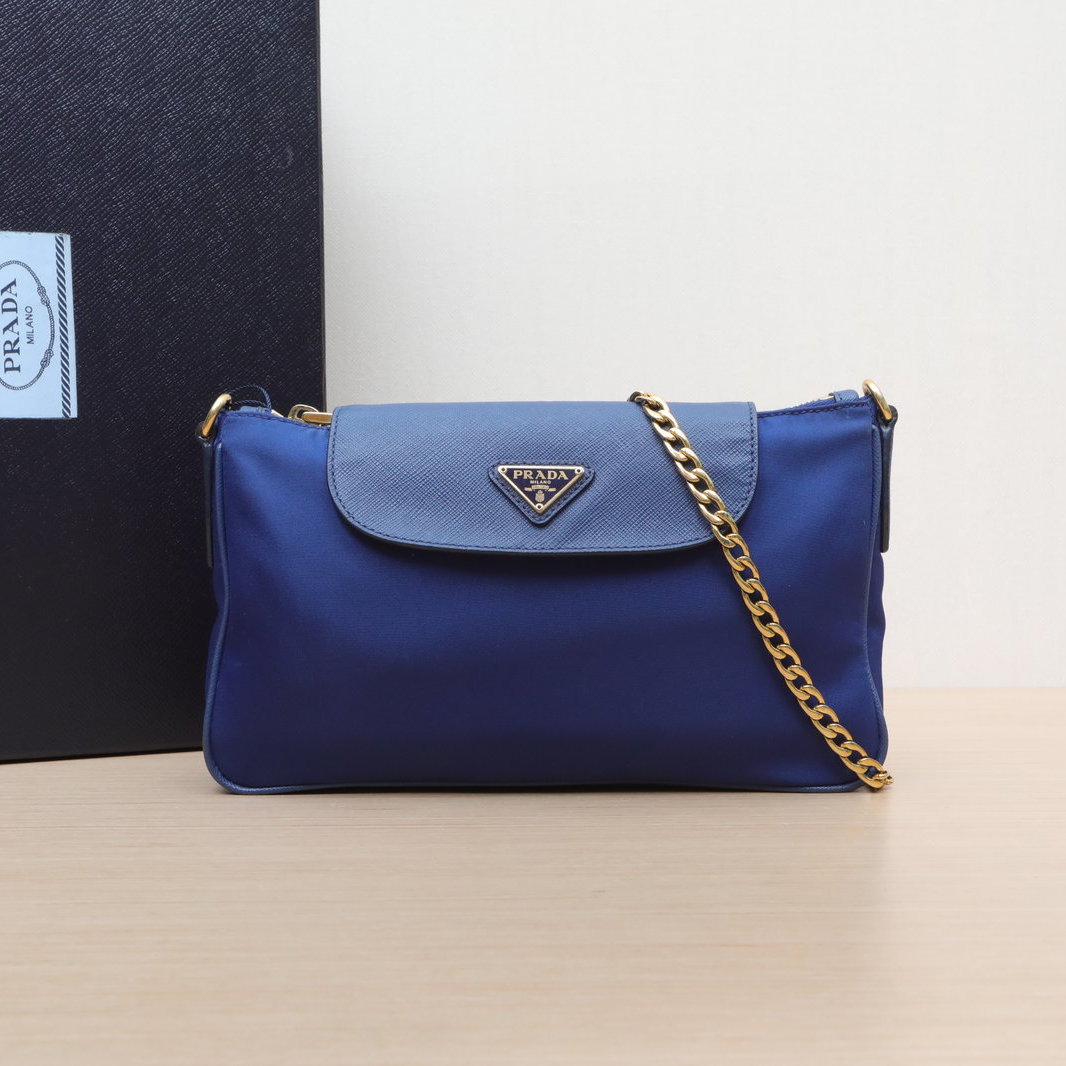 95新 Prada/普拉达 【黑黑】 蓝色 皮革C 尼龙 金扣 单肩包