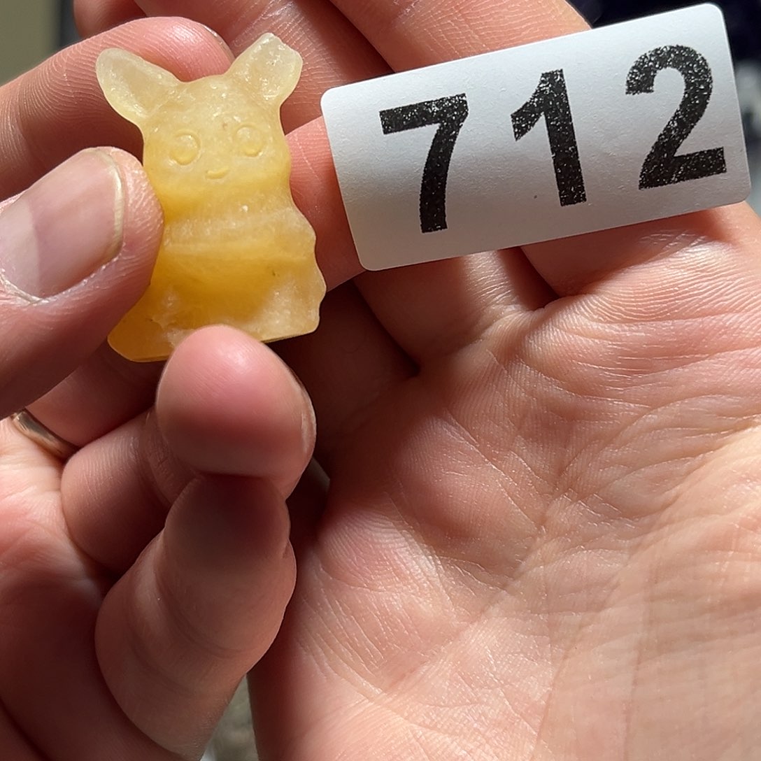 未镶嵌水晶大型摆件（非配饰）