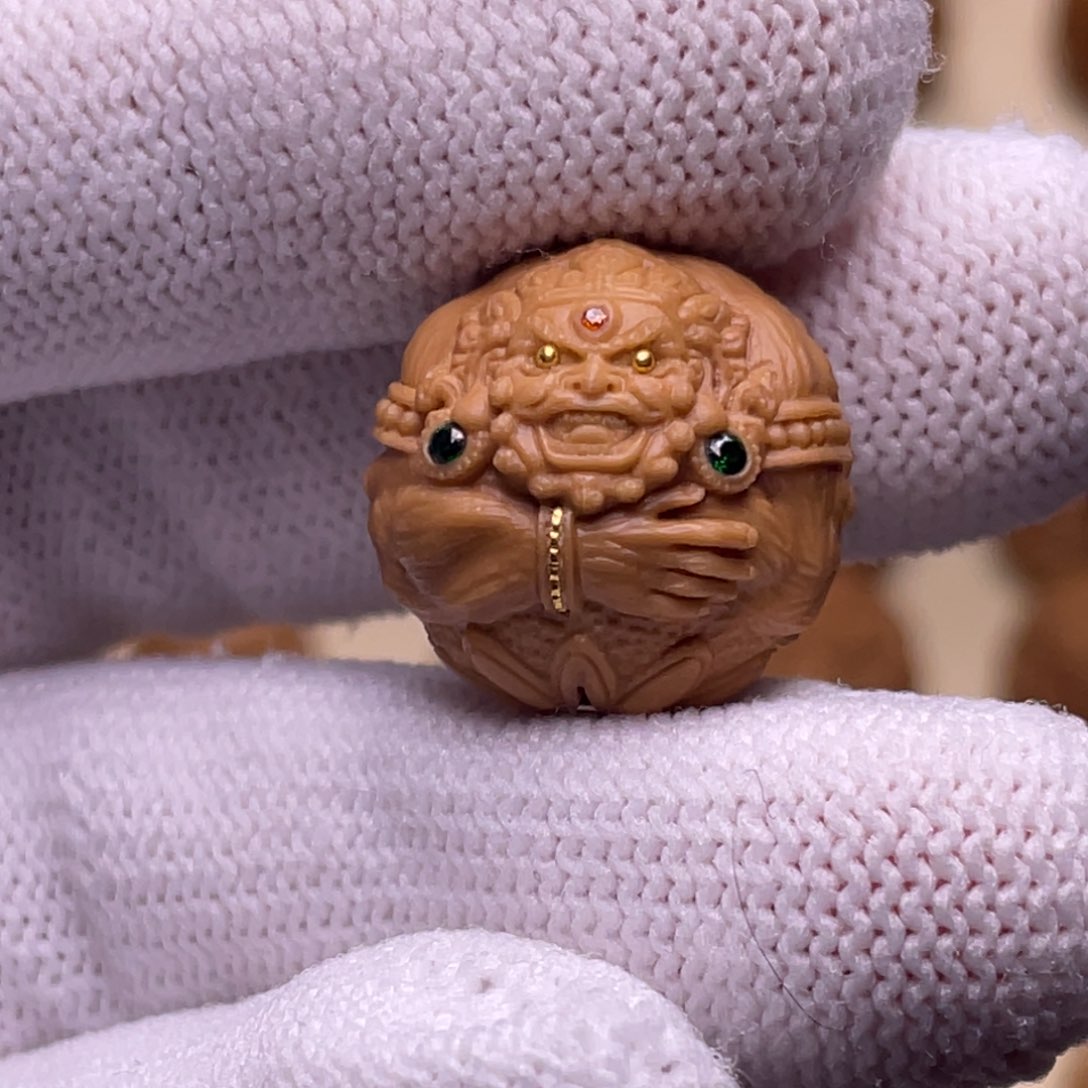 猴头核桃吊坠财象镶嵌18