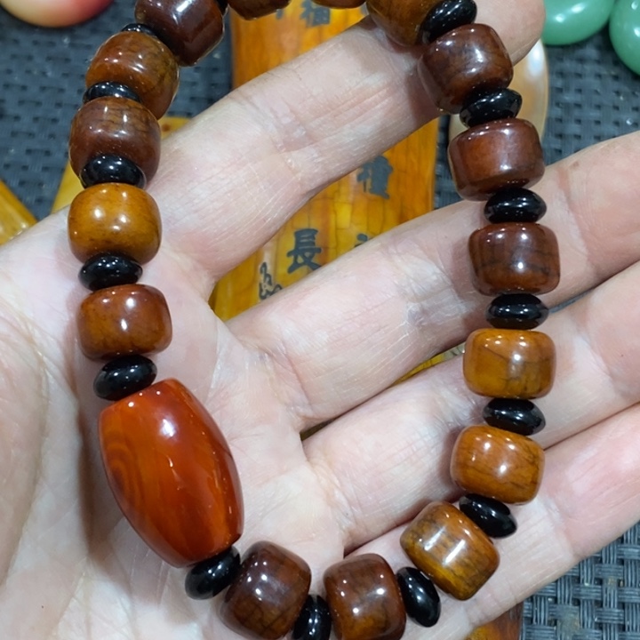 滴血莲花菩提手串