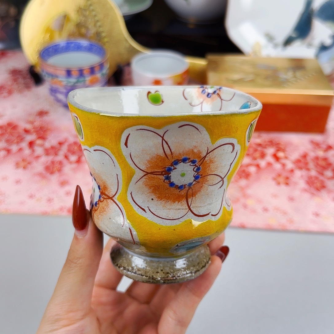 他家茶具瓷器好看！