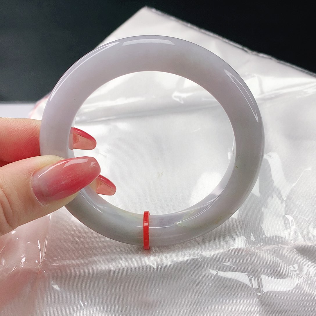 翡翠手镯未镶嵌翡翠087