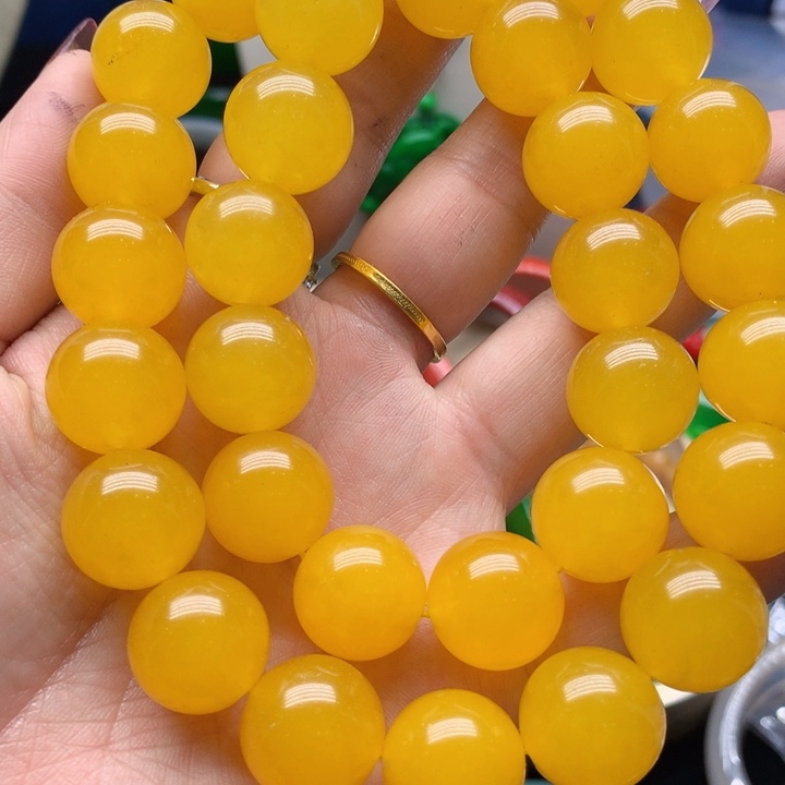 翡翠颈饰未镶嵌吊坠