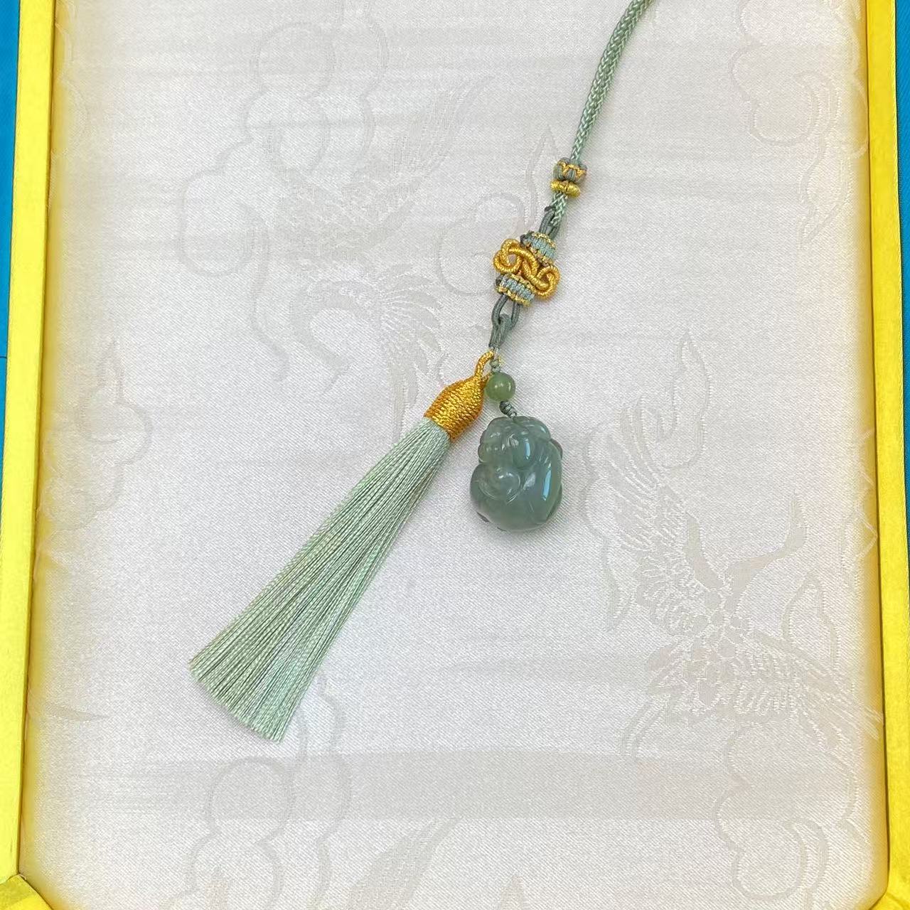 和田玉 小 猪 挂件