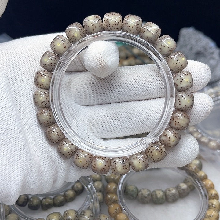 星月菩提手串赵*吖卡10粉冰糯冰