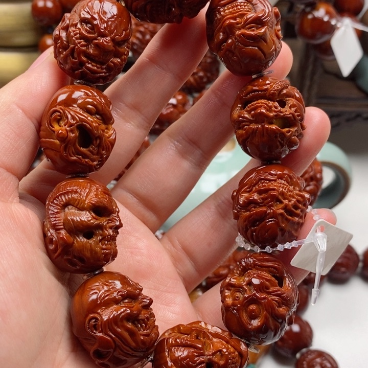 橄榄核吊坠最***事回血回血