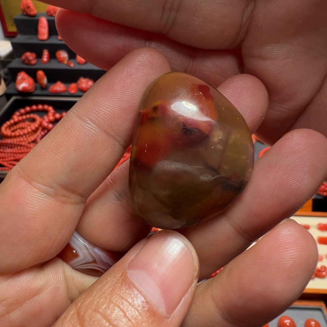 南红玛瑙未镶嵌意境手把件