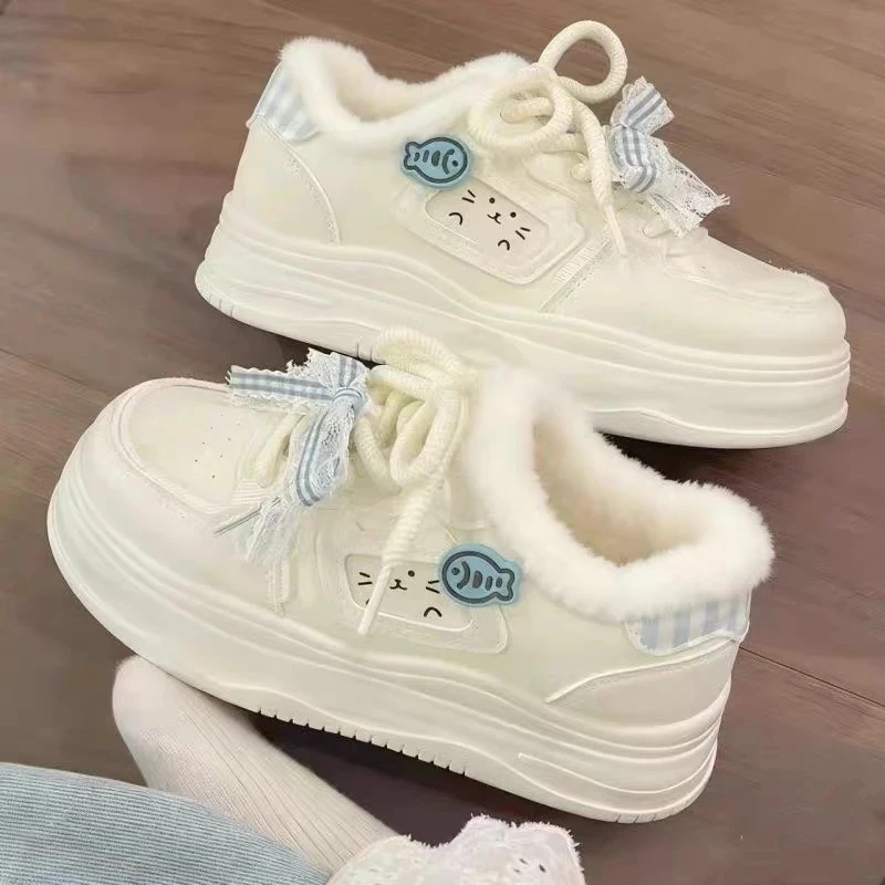 700～720奶fufu加绒小白鞋女可爱小众百搭休闲运动板鞋