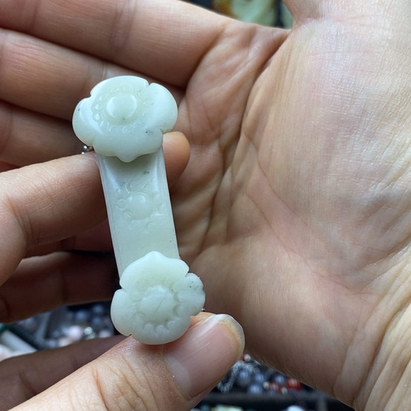 【闪购商品】蛇纹石玉手牌未镶嵌