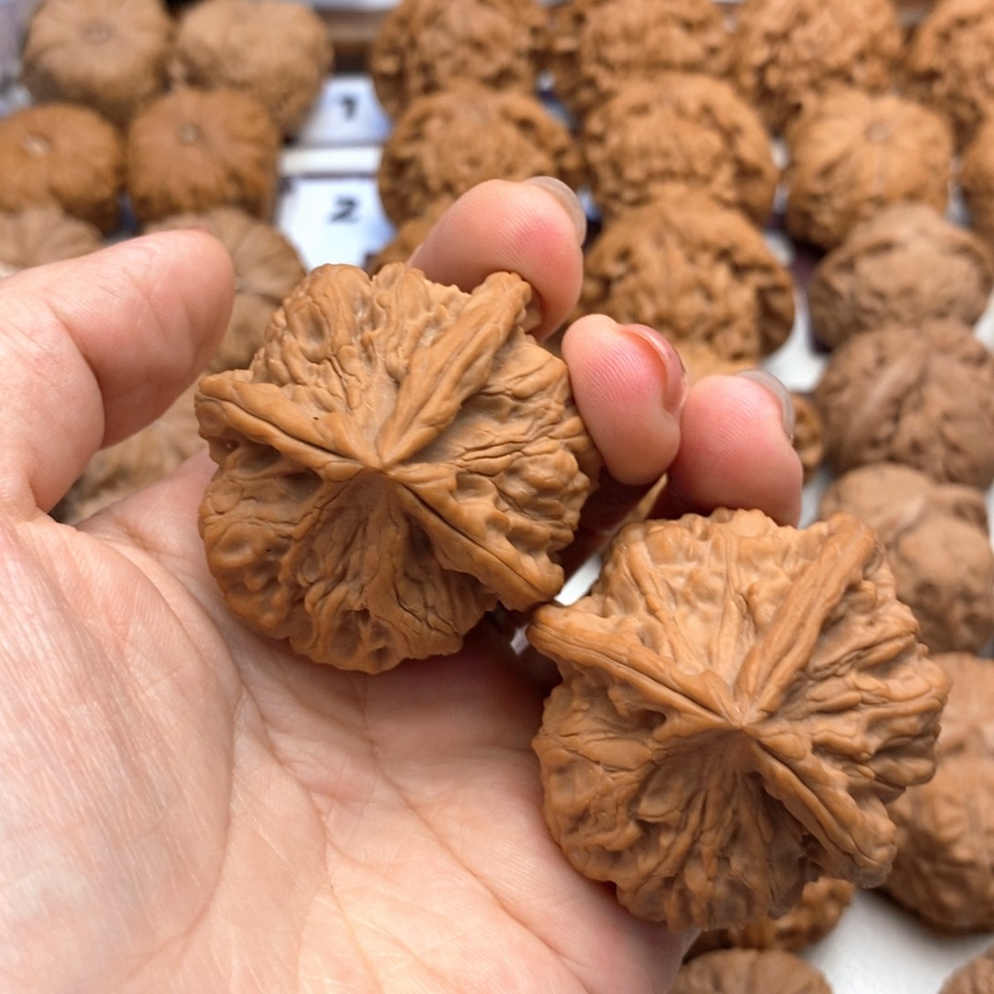 【闪购商品】文玩核桃吊坠陶*陶185号玉玺丁
