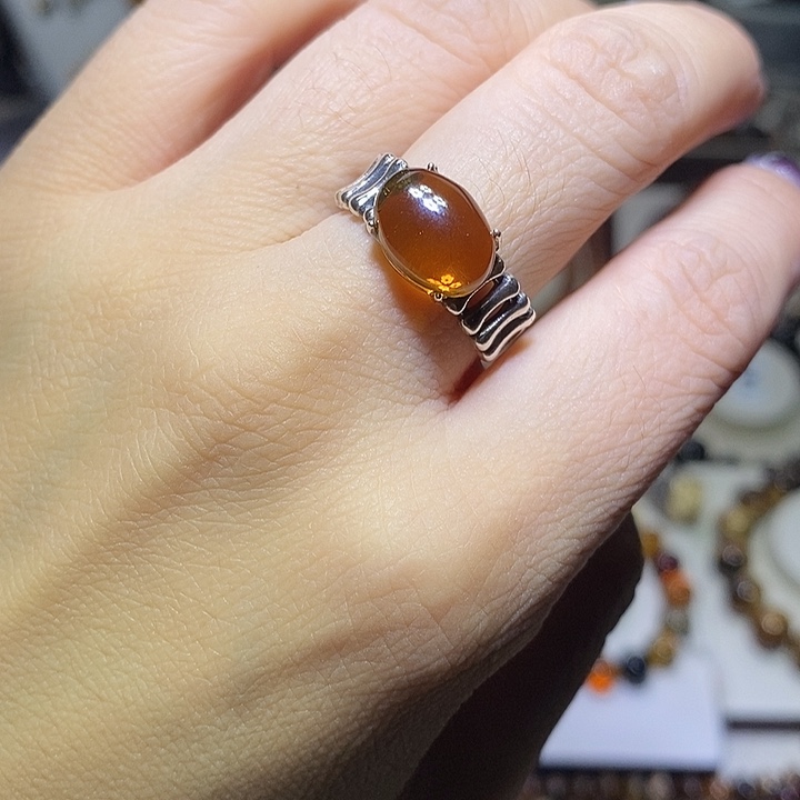 小***泡琥珀未镶嵌裸石金珀