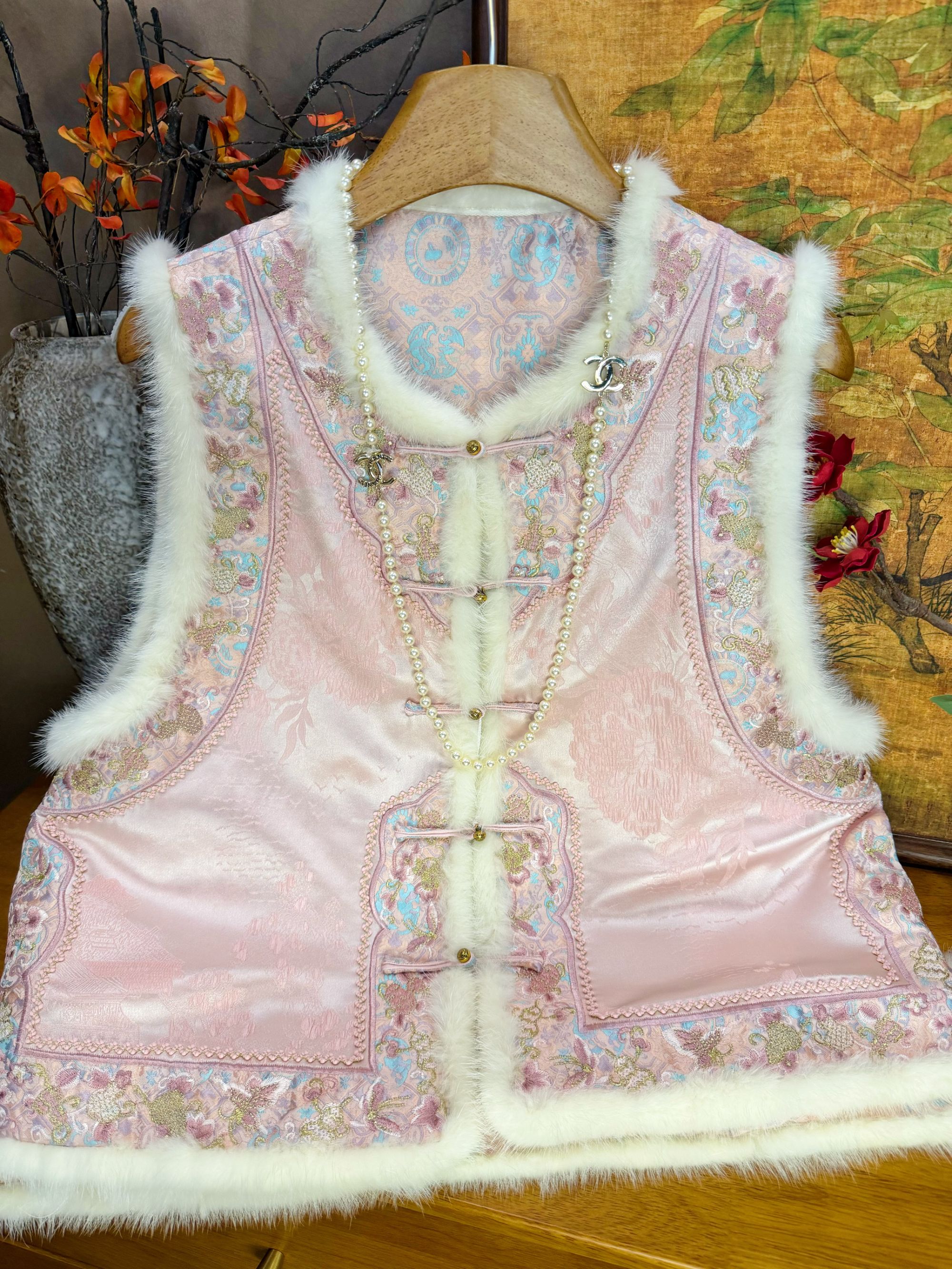 《ZUOMAN》Z1121粉山茶 新中式桑蚕丝刺绣拼水貂毛加棉双面穿马甲